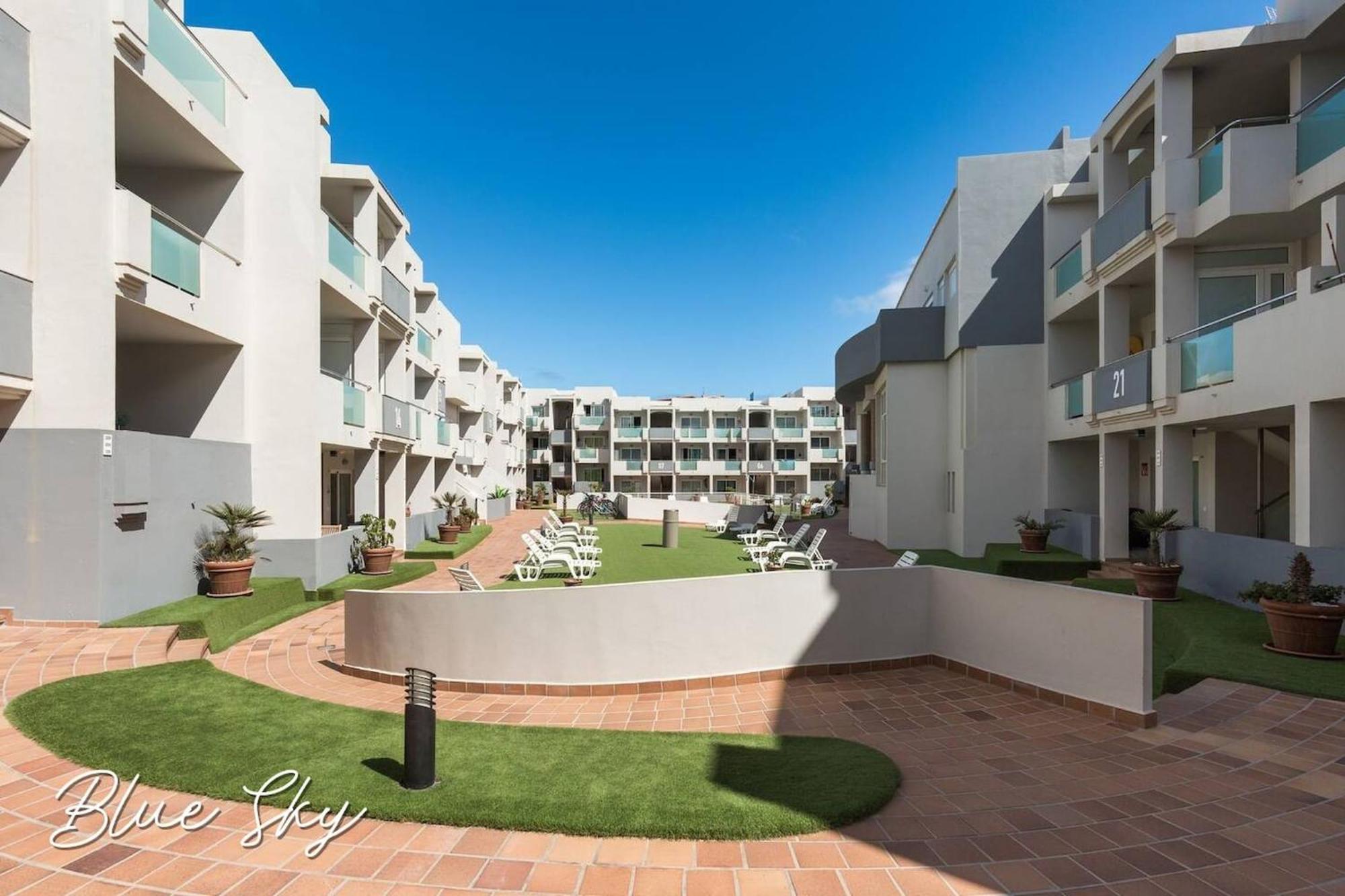 Corralejo Sun 335 Blue Sky By Rentalfue Bagian luar foto